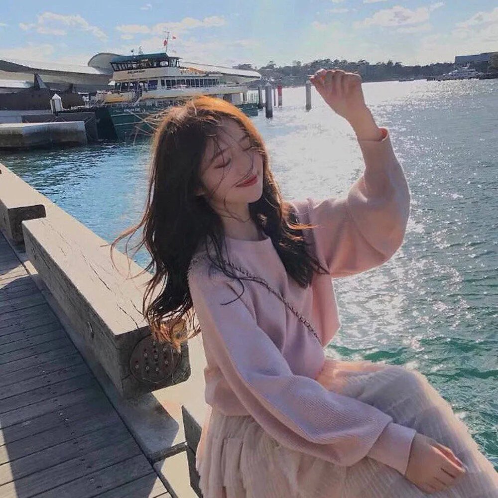 购物狂女主混圈手册